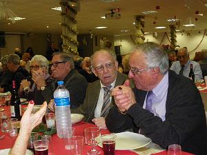 2015 12 19 ST LAURENT DU VAR REPAS DE NOEL AVEC L ALFAN (4)